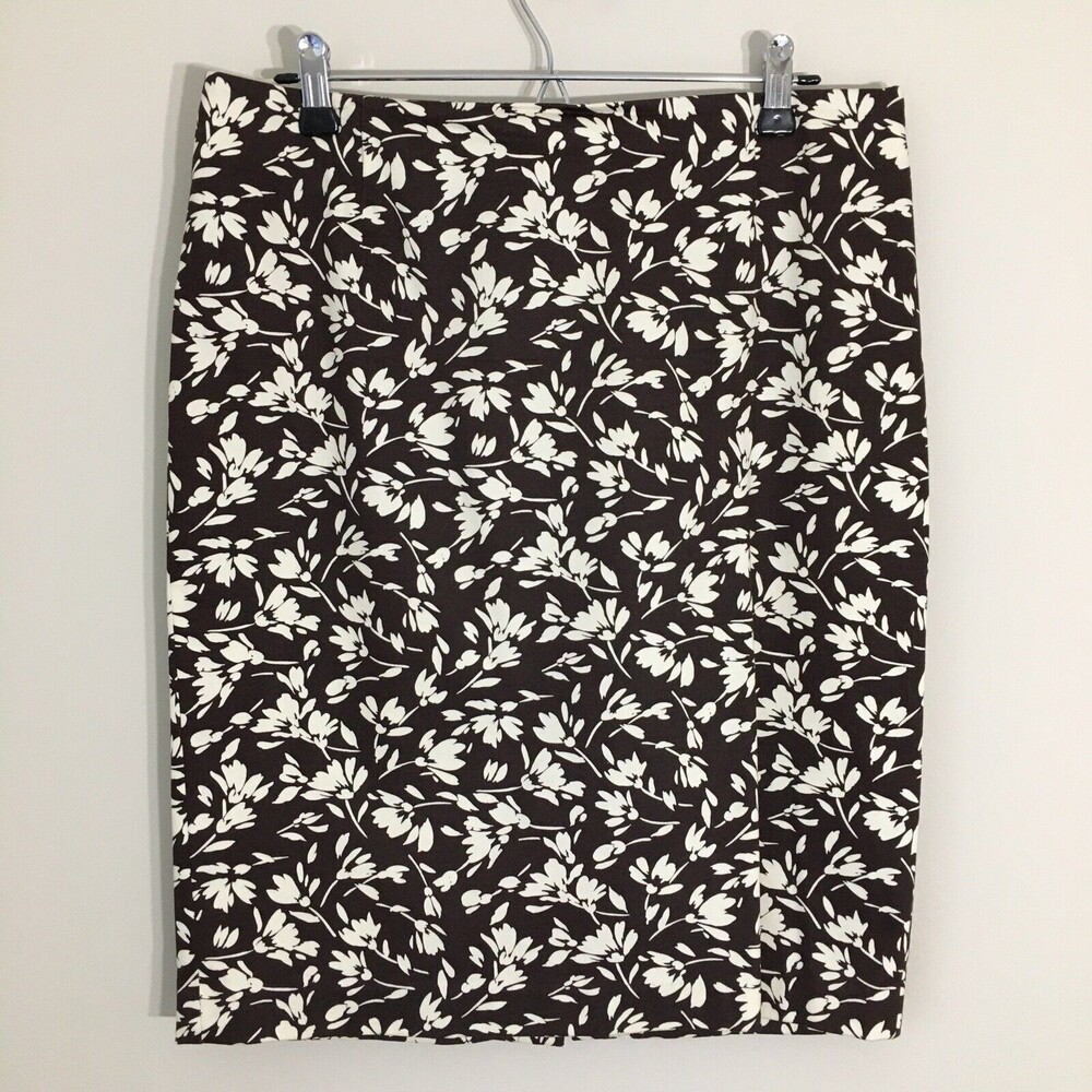 Lauren Ralph Lauren Women's Skirt Size 8P  A-Line Brown Cream Floral Stretch Zip